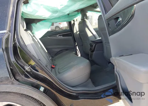 2019 Lincoln Nautilus Reserve z USA, uszkodzony, nr VIN 2LMPJ8LP6KBL67487